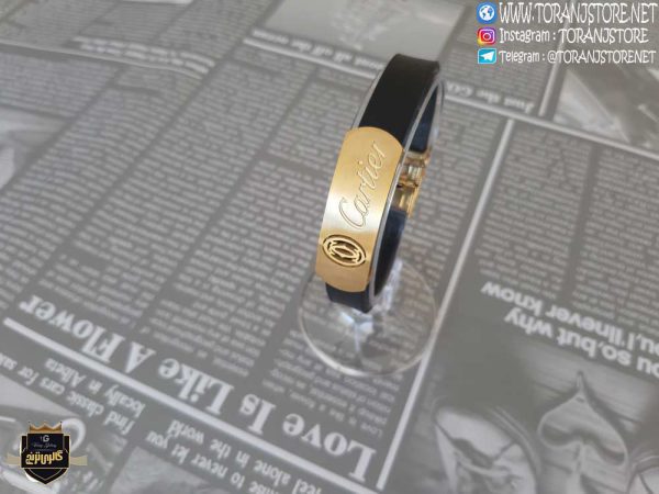 دستبند چرمی کارتیر با پلاک طلایی