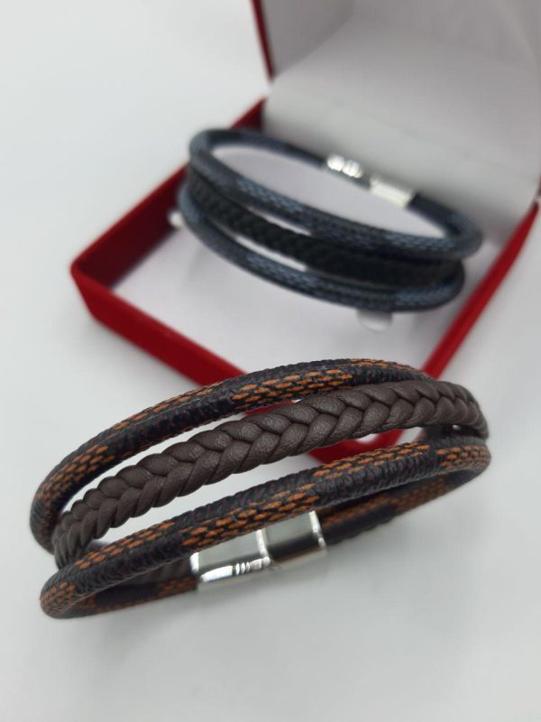 دستبند چرم لویی ویتون سه دور در دو رنگ
