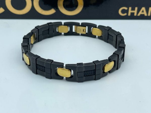 دستبند خاص مشکی طلایی