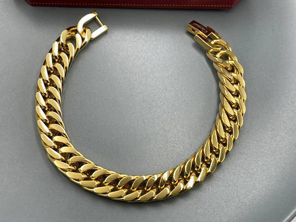 قیمت دستبند کارتیر طلایی