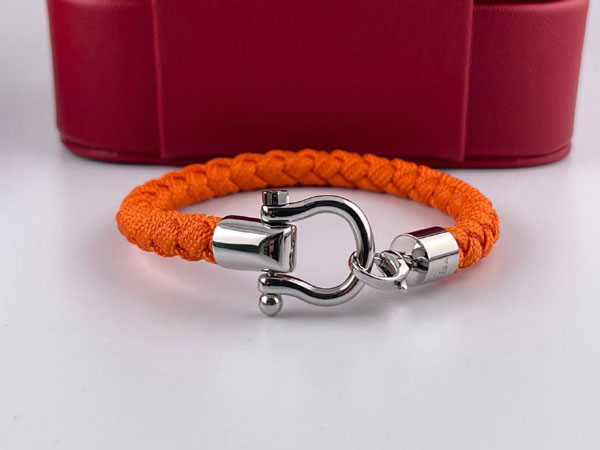 دستبند امگا نارنجی طرح بافت