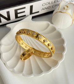 ست دستبند و انگشتر طلای الهام گرفته از ونکلیف