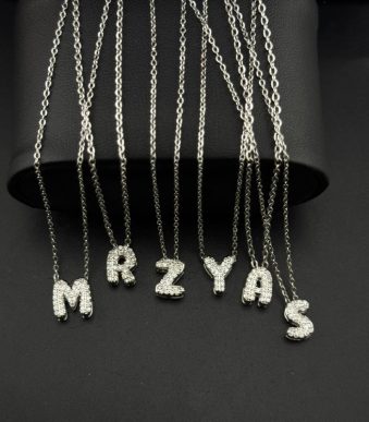 گردنبند حروف انگلیسی نگین‌دار | خرید پلاک حرف اول اسم (سیلور)