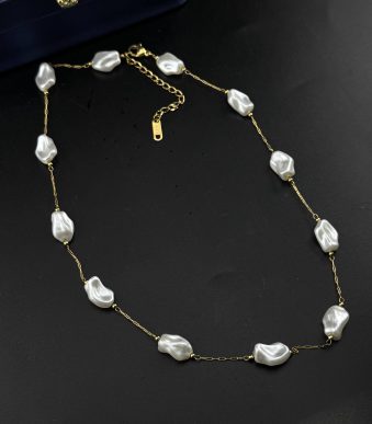 گردنبند مروارید باروک زنانه با زنجیر طلایی