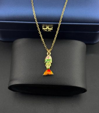 گردنبند آویز ماهی میناکاری شده | پلاک فانتزی رنگارنگ و خاص