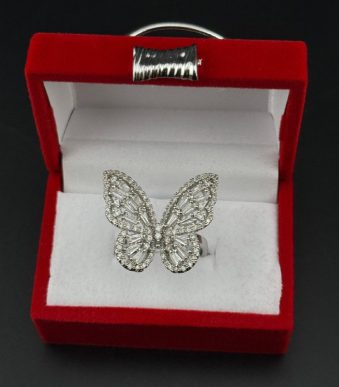 انگشتر زنانه استیل طرح پروانه نگین‌دار