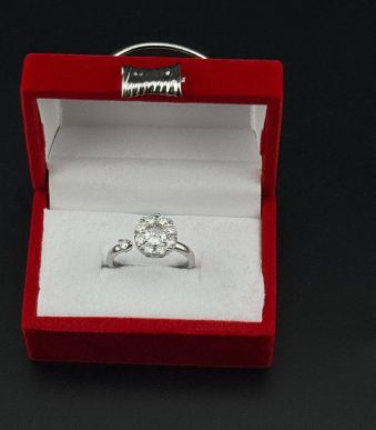 انگشتر زنانه استیل مدل باز نگین گرد